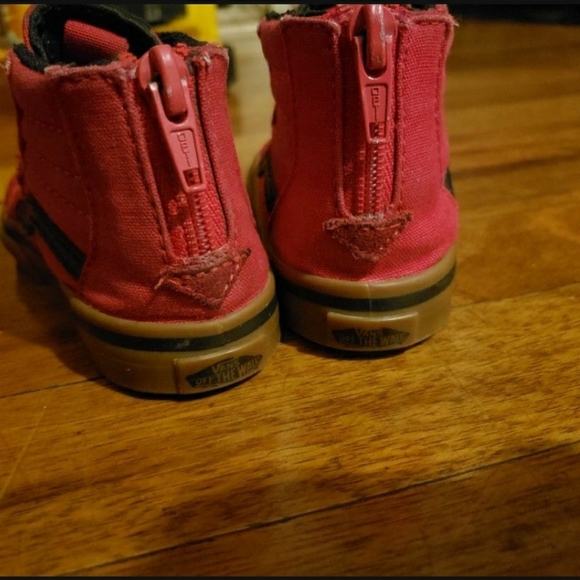 Shoes - Picture 3 of 3